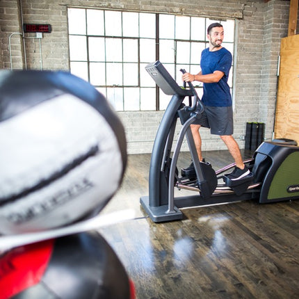 SportsArt G876 Status Eco-Powr Elliptical | 10-6886 - Play and Sync