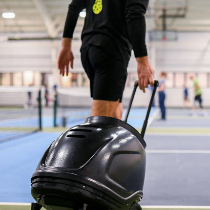 ERNE Pickleball Machine - Shadow Grey