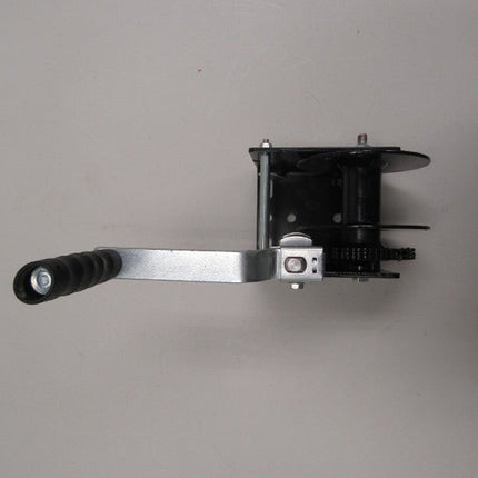 First Team Worm Gear Driven Winch FT8100W FT8100W - Play and Sync