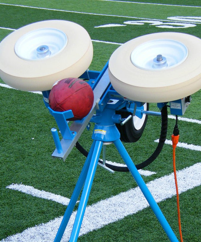 JUGS Sports Football Passing Machine M1700 M1700 - Play and Sync